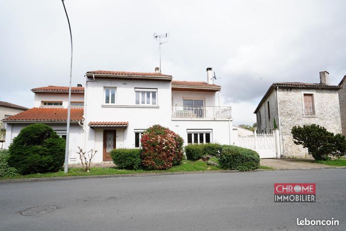 Immeuble 14 pièces 395 m²