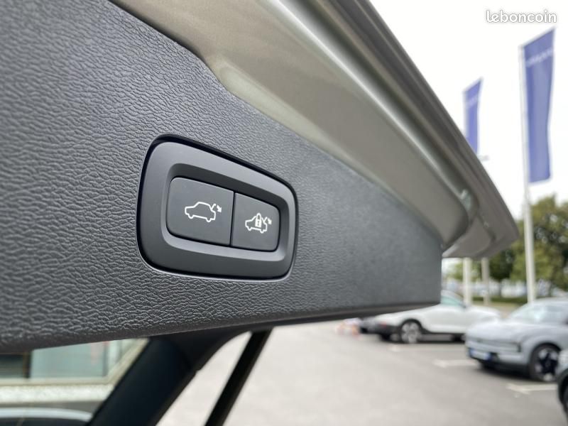 Volvo V60 B3 163ch Plus Style Dark DCT 7 (image 8)