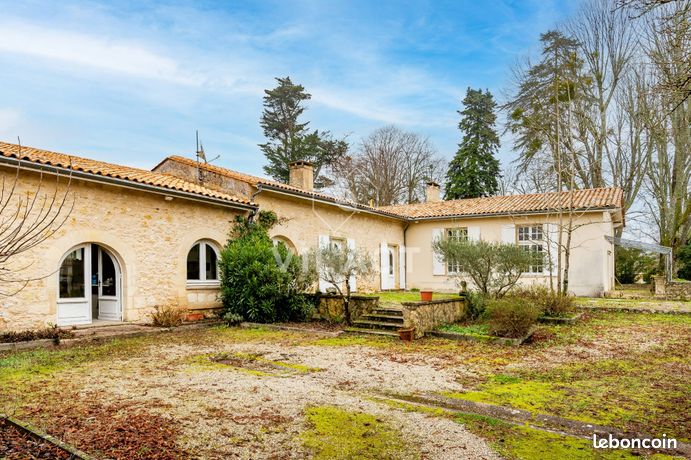 Maison 6 pièces 275 m²
