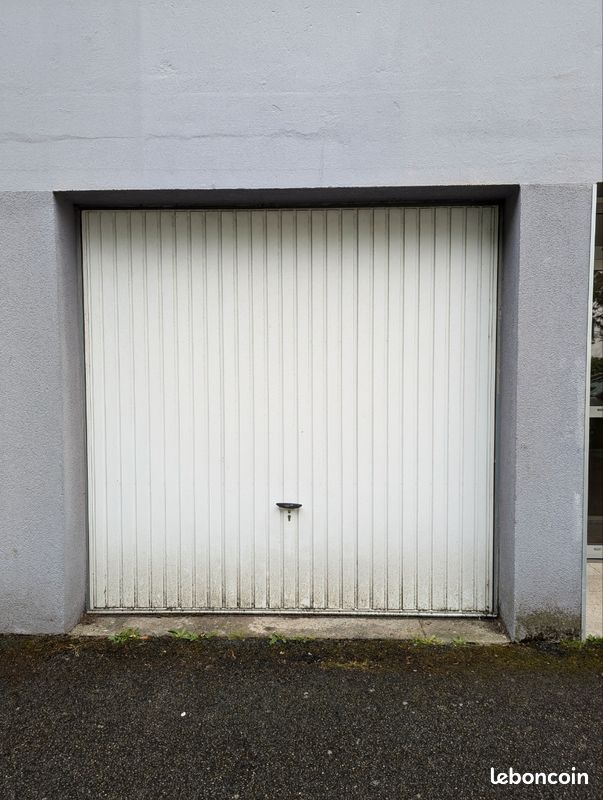 Location garage fermé (image 2)