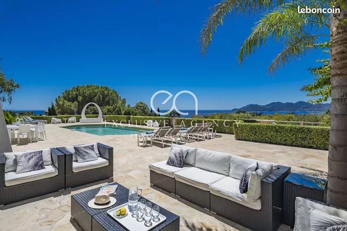Villa 7 pièces 285 m²