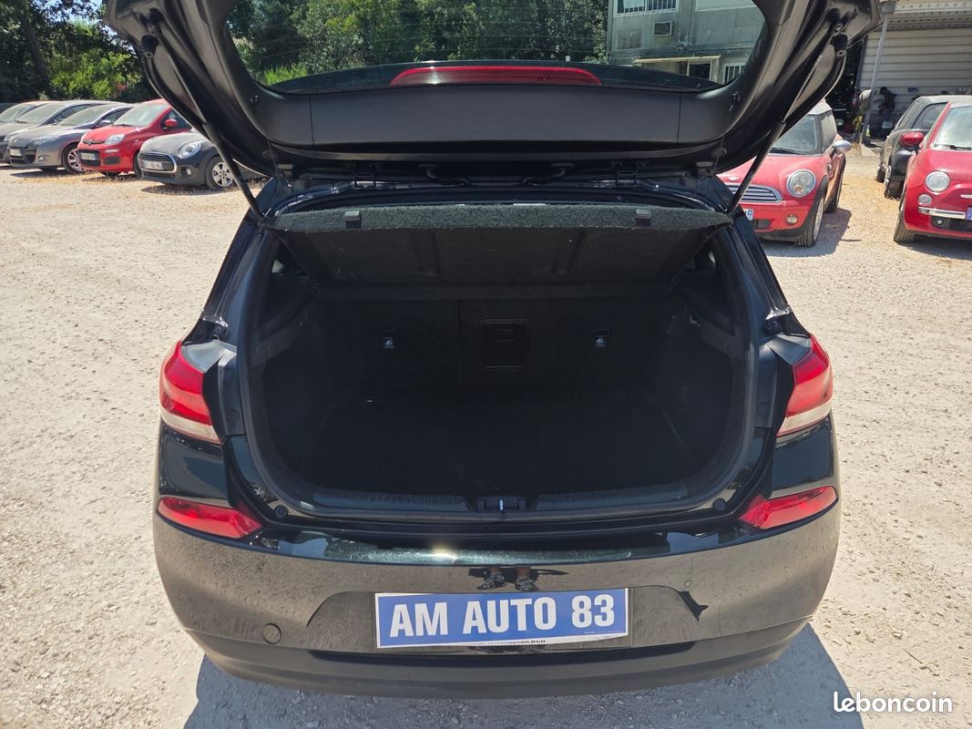 HYUNDAI i30 1.0 T-GDi 120 BVM6 Intuitive (image 12)