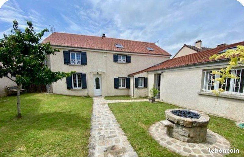 Maison 6 pièces 165 m² · à Le Plessis-Placy · 165 m² · 375 000 €