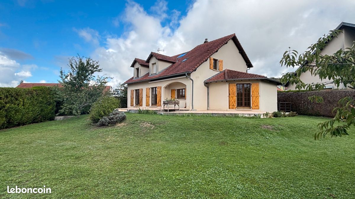 Maison 6 pièces 172 m² · à Macheren · 172 m² · 272 000 €
