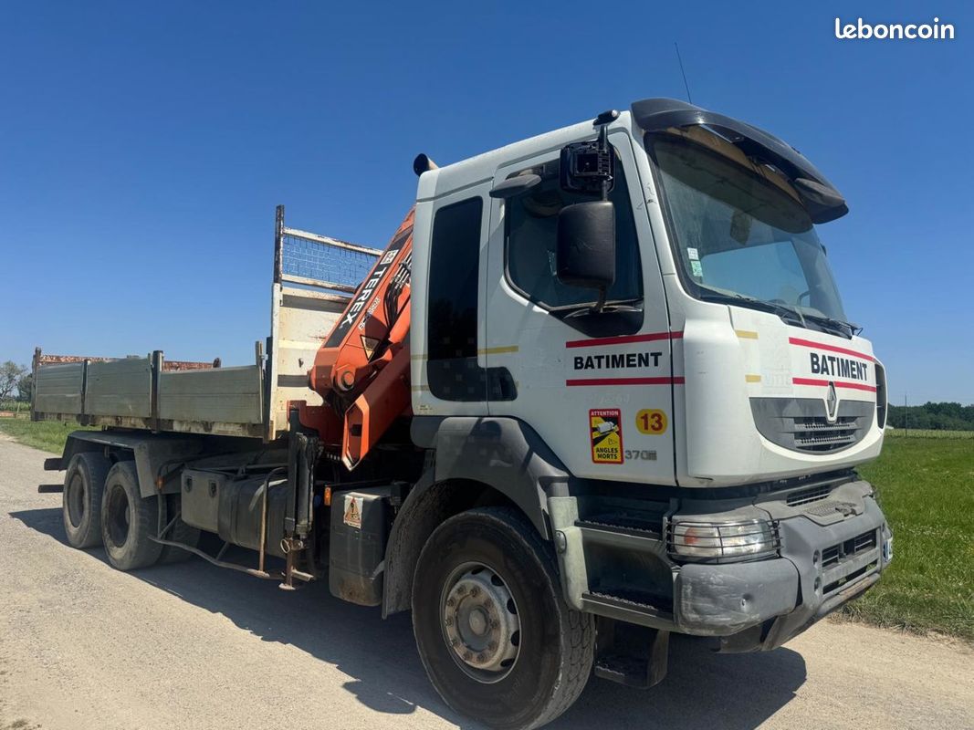 Renault KERAX 6x4 (image 2)