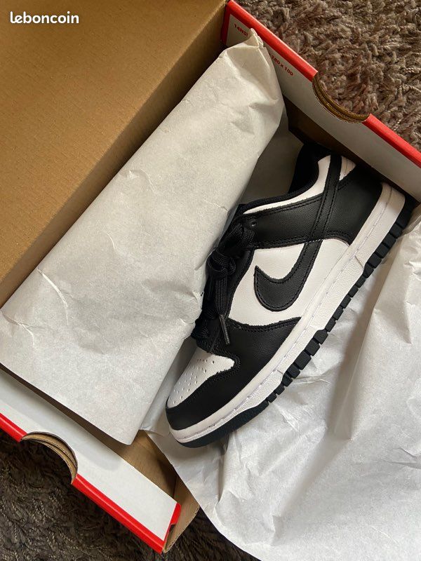 Nike dunk Low blanc noire (image 2)