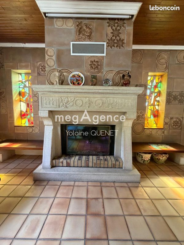 Maison 5 pièces 182 m² · à Mur-de-Barrez · 182 m² · 153 700 €