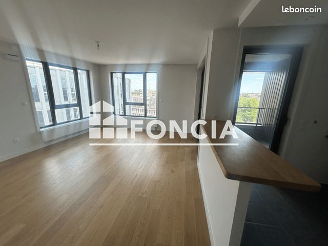 Appartement 2 pièces 56 m² · à Lille · 56 m² · 944 €