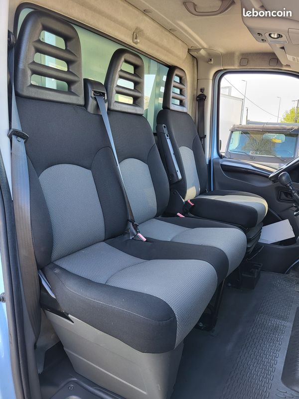 IVECO Daily 35S17 (170cv) "Caisse Isotherme" (image 5)