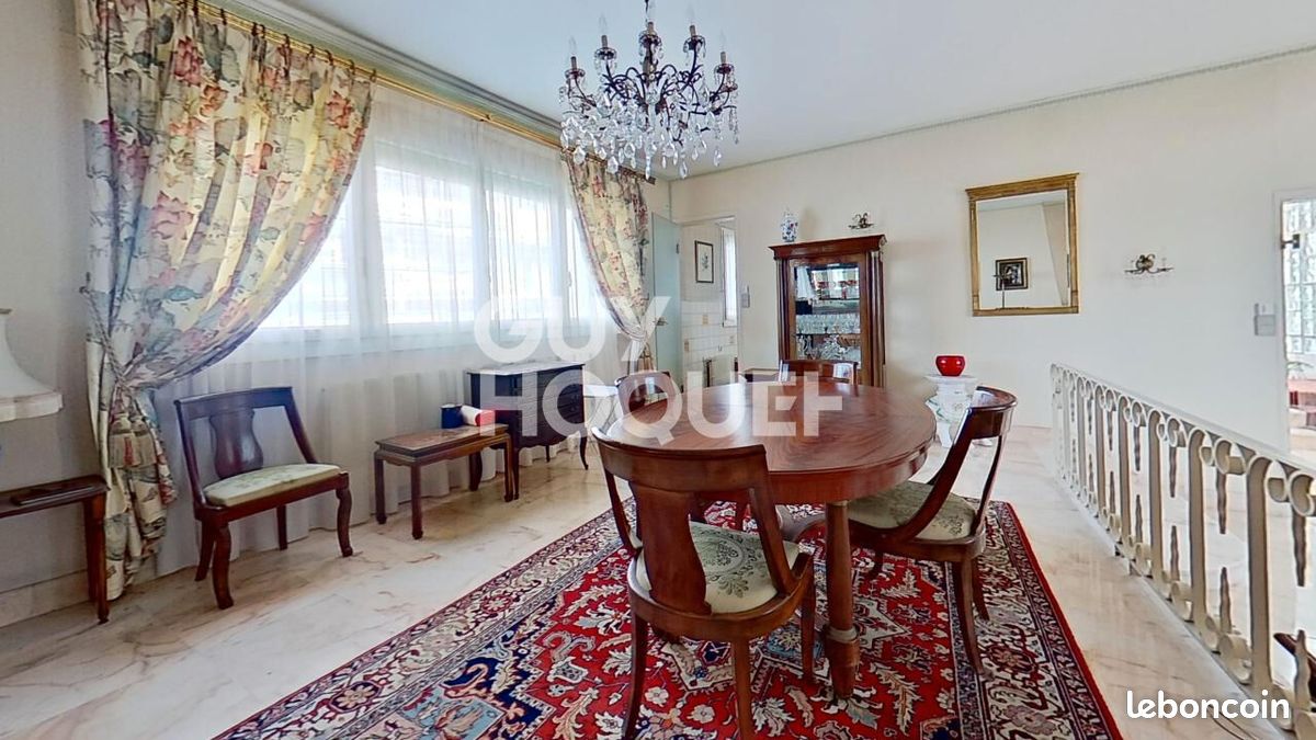 Maison 5 pièces 136 m² - La Rochelle 17000 (image principale 3)