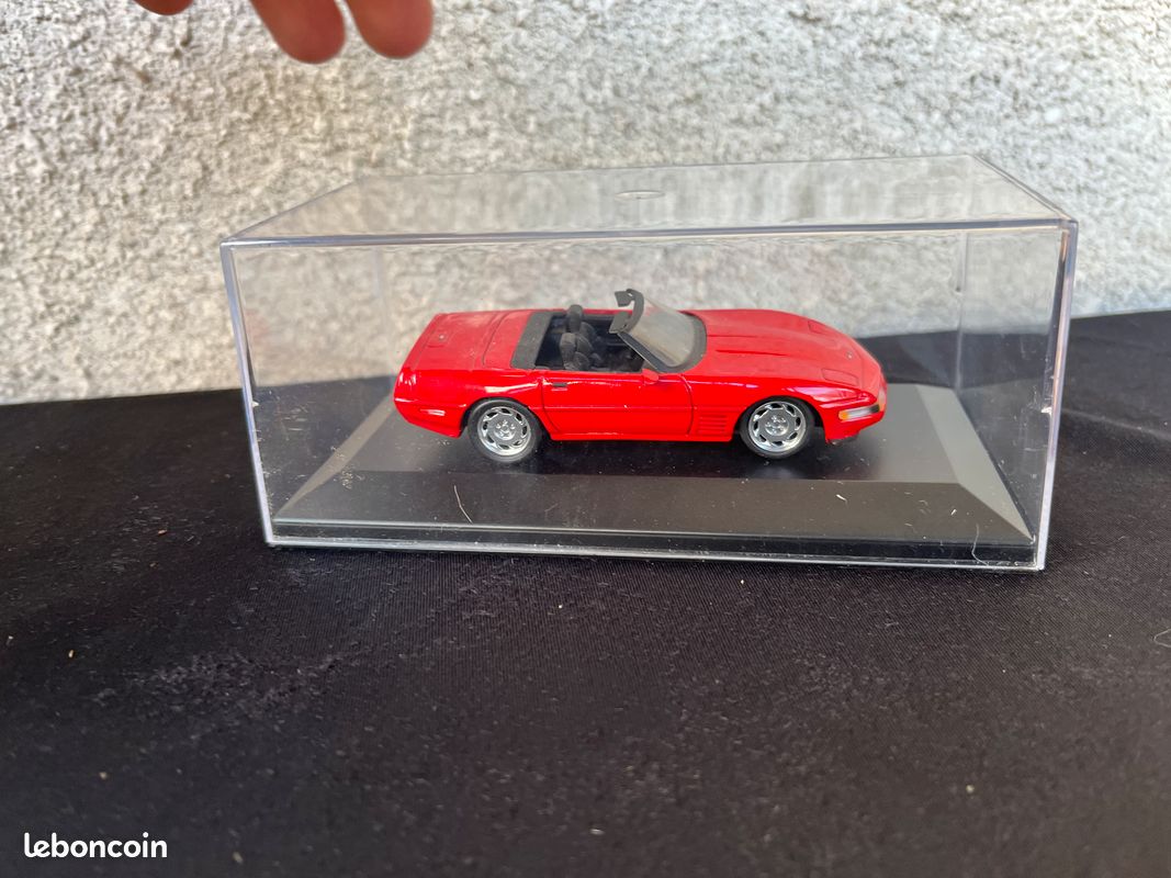 Chevrolet Corvette ZR 1 Cabrio - Details Cars Platinium 1/43 boite vitrine (image 3)