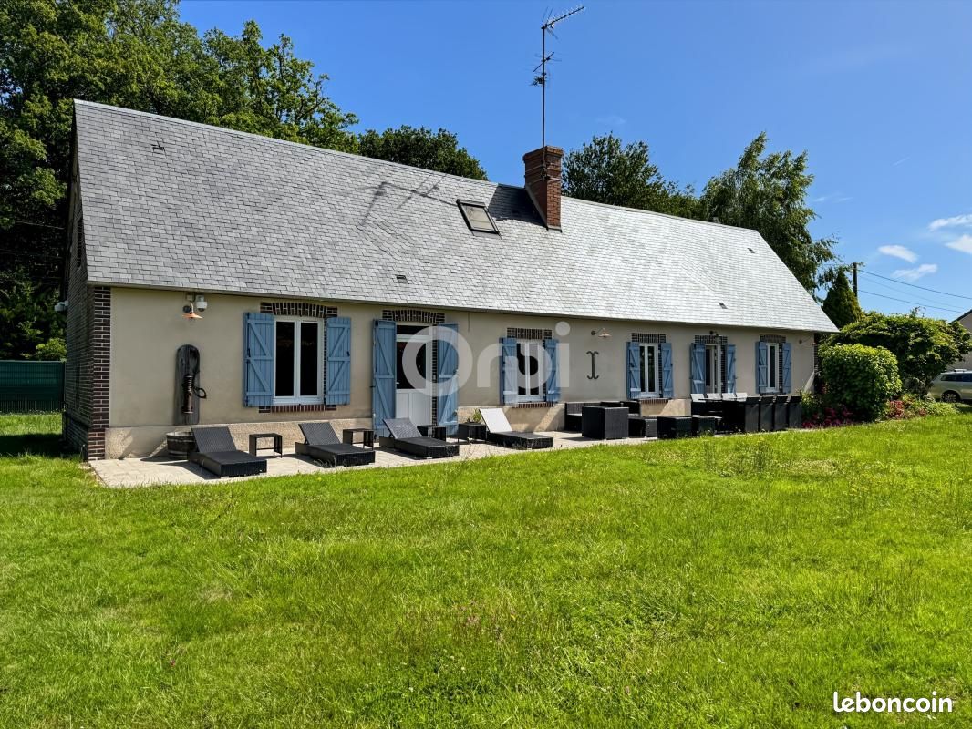 Maison 5 pièces 122 m² · à Les Baux-de-Breteuil · 122 m² · 296 800 €