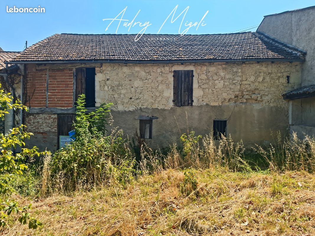 Maison 4 pièces 216 m² · à Astaffort · 216 m² · 79 900 €