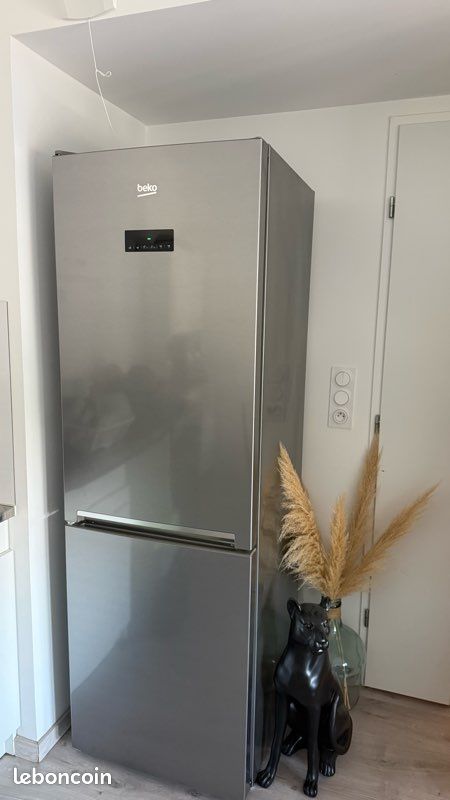 Réfrigérateur congélateur BEKO (image 1)