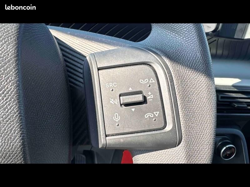 Citroen C3 1.2 Turbo 100ch YOU (image 15)