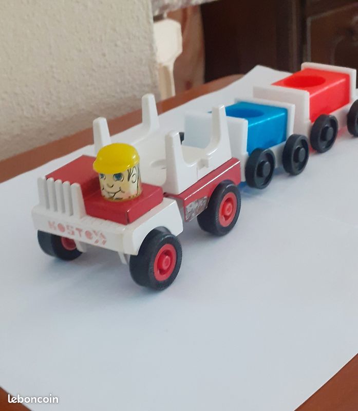 VEHICULE AVEC 2 remorques Marque KOSTO (image 1)
