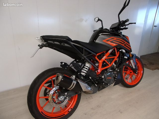 Ktm 125 duke abs (image 3)