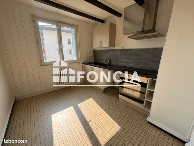 Appartement 3 pièces 55 m² · à Saint-Pierre-en-Faucigny · 55 m² · 911 €/mois