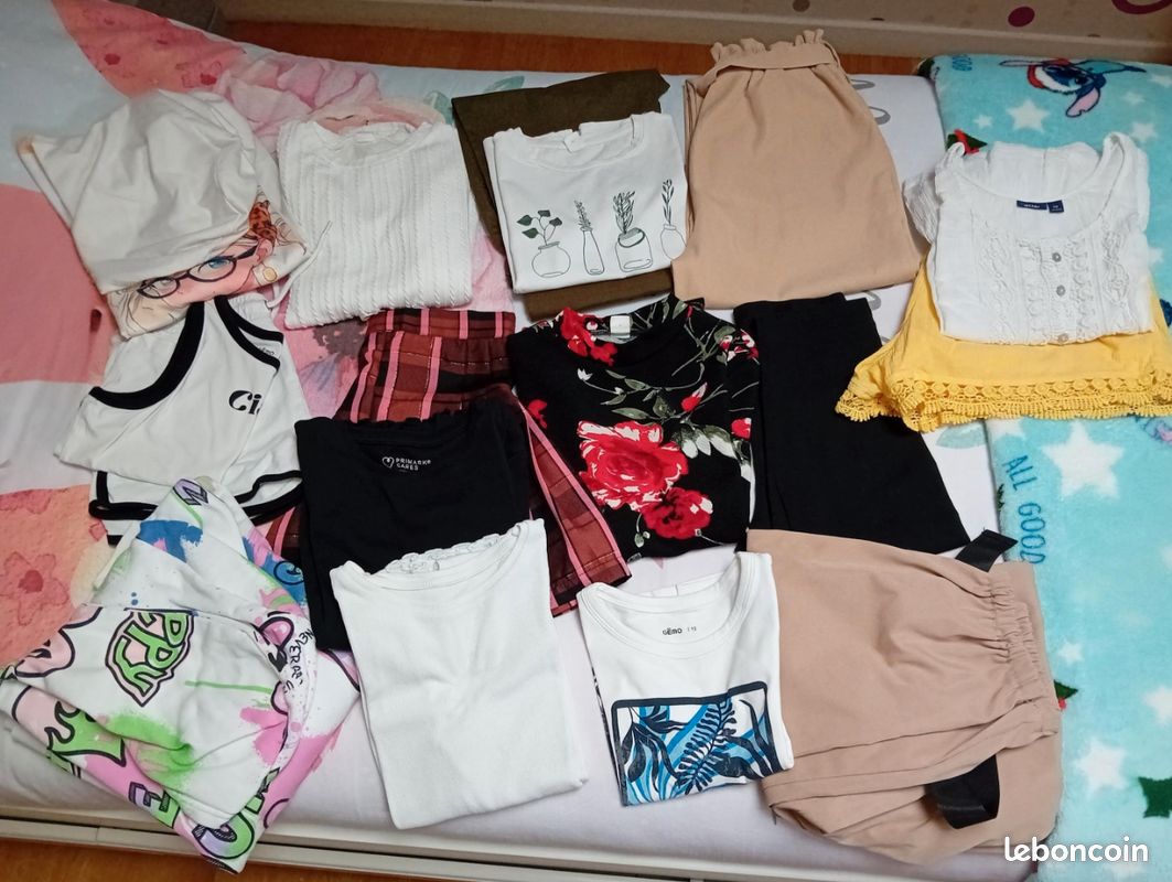 LOT De Vêtements FILLE 12 Ans - Grandes Marques - Occasion Parfait état - Multicouleur