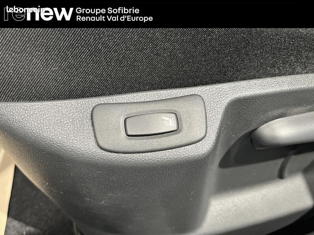 Renault Captur TCe 150 FAP EDC Initiale Paris (image 15)