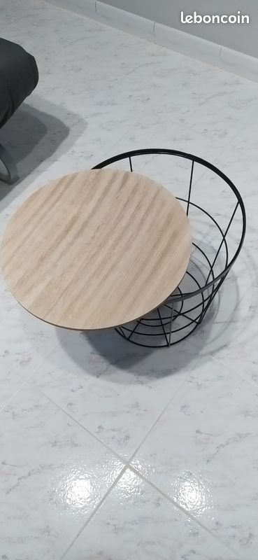 Table basse / table de nuit (image 2)