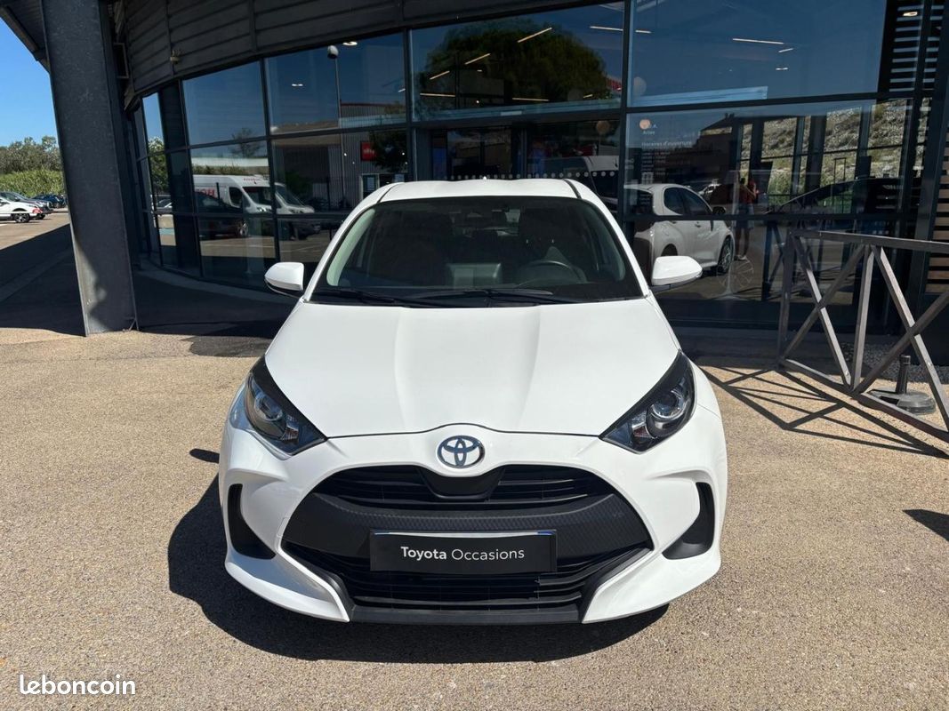 Toyota Yaris 120 VVT-i Dynamic Business 5p MC24 (image 13)