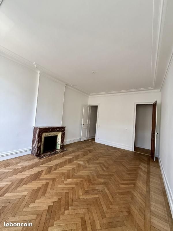 Appartement 3 pièces 100 m² · à Bordeaux · 100 m² · 1 497 €/mois