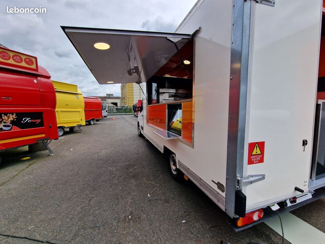 Camion a pizza four a gaz disponible 49000 HT (image 1)