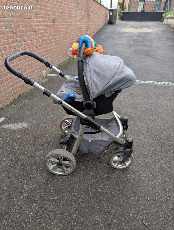 Poussette et base isofix (image 5)