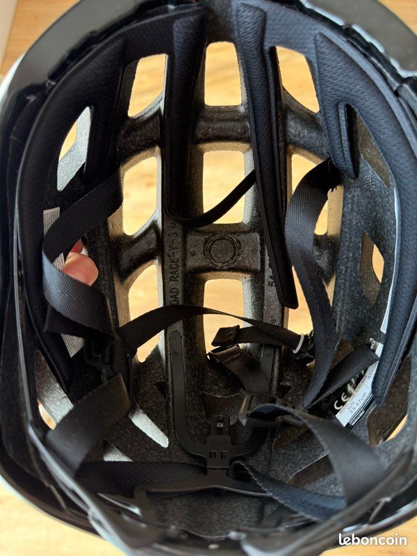 CUBE HELMET ROAD RACE Noir (image 6)