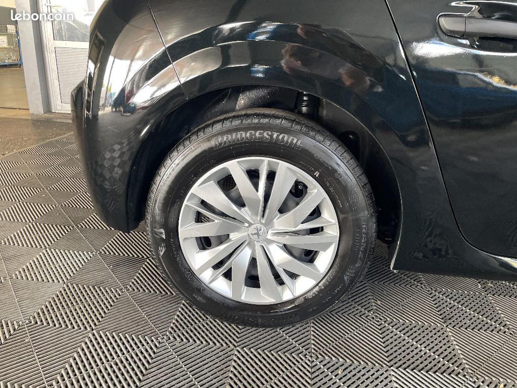 Peugeot 208 PURETECH 75 S&S BVM5 LIKE (image 23)