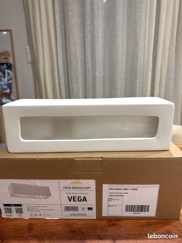 Céramic Wall Lamp VEGA (image 3)
