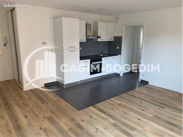 Appartement 2 pièces 45 m² · à Saint-Louis · 45 m² · 750 €/mois