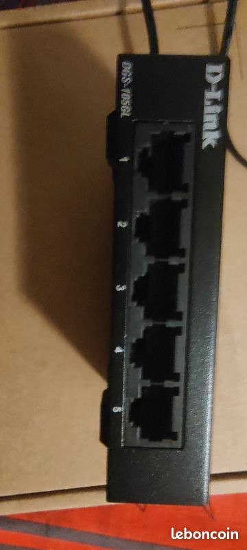 Switch 5 ports 1Gbits netgear dgs-105GL - Accessoires informatique