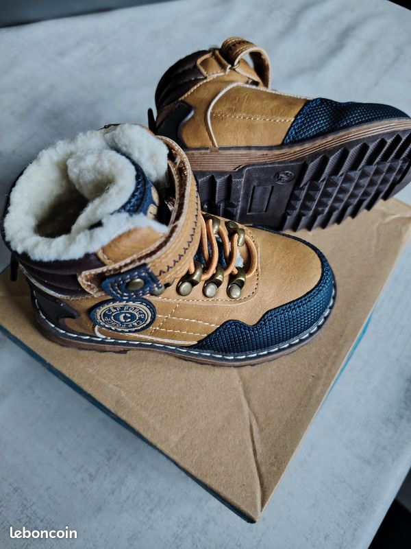 Lot De 10 Paires De Chaussures Enfants Pour L'hiver - Tailles 18 à 26, Multicolores - Neuf Sous Emballage