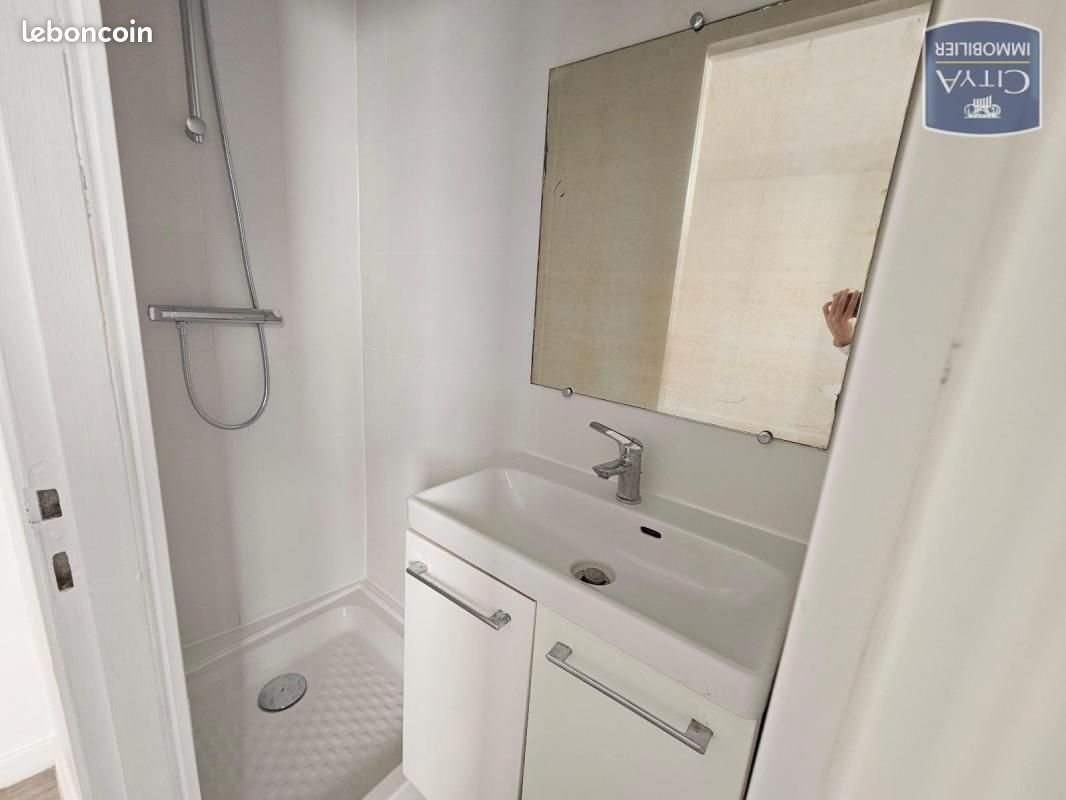 Appartement a louer poitiers - 1 pièce(s) - 11 m2 - Surfyn