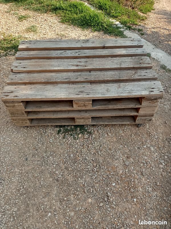 Table basse palette (image 1)