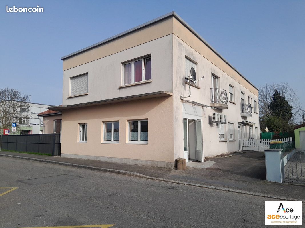 Immeuble 310 m² · à Ottmarsheim · 310 m² · 735 000 €