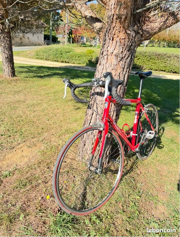 Vélo de route (image 1)