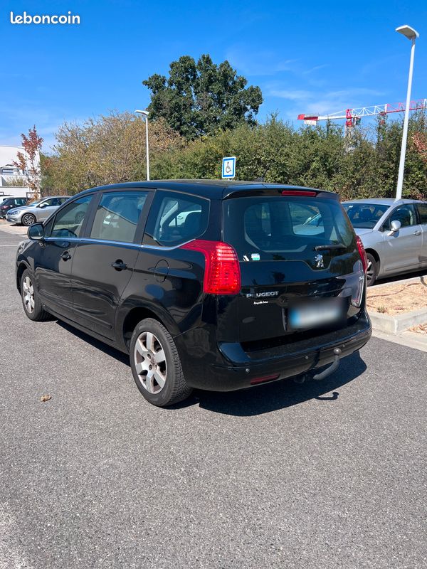 Peugeot 5008 1.6 HDi 112 Active 7 places – 2012 – 198 000 km (image 2)