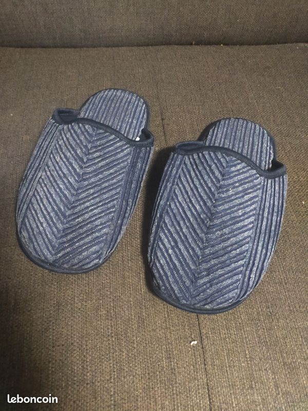 Chaussons homme neufs T 42 bleu (image 1)