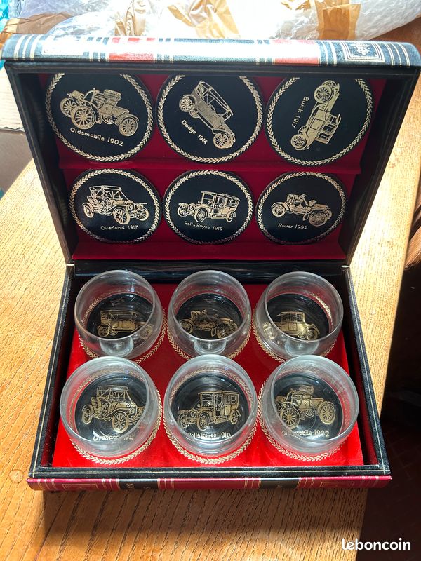 Lot De 12 Sous-verres En Métal Décor Automobile Ancienne - Occasion