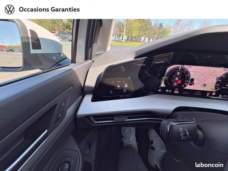 Volkswagen Golf 1.5 eHybrid 204ch VW Edition DSG6 (image 9)
