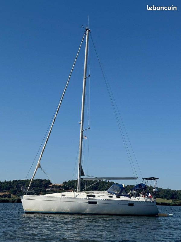 OCEANIS 351 (BENETEAU) — View photo 1
