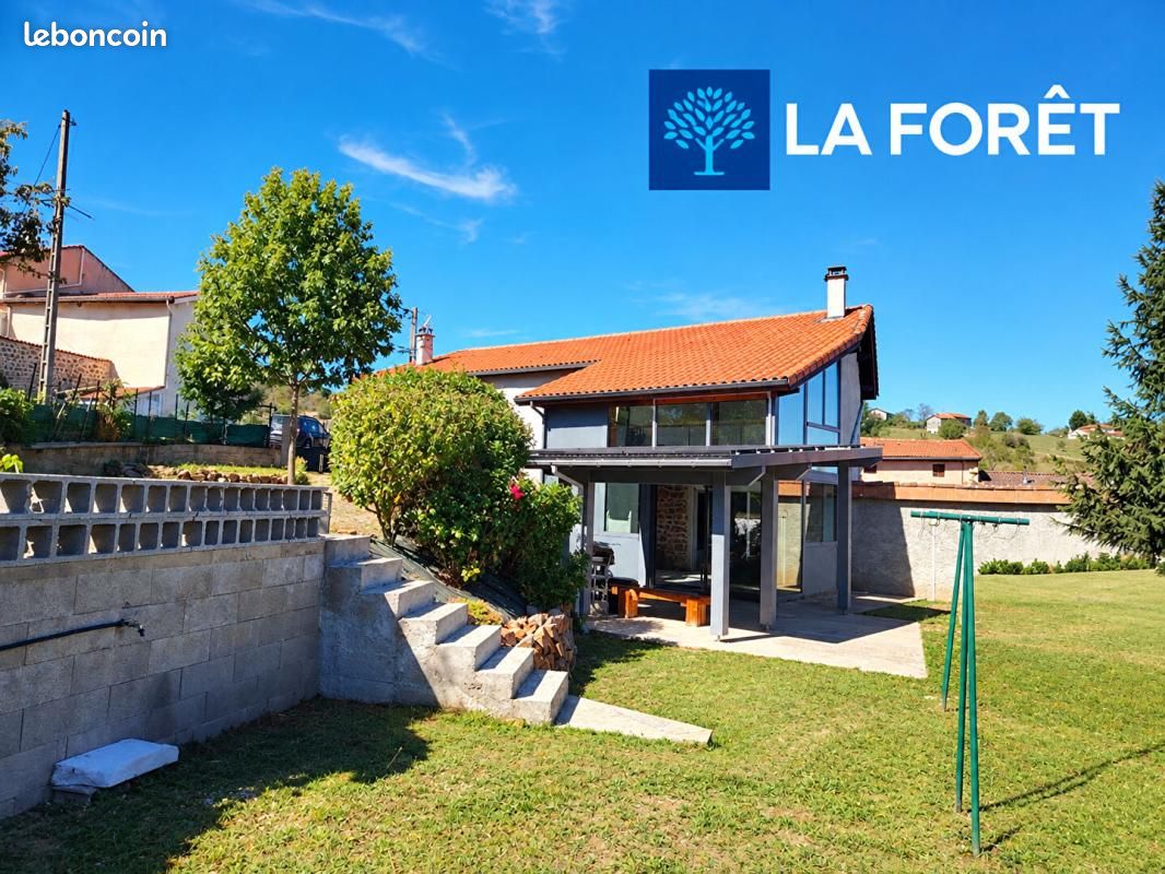 Maison 8 pièces 160 m² · à Bas-en-Basset · 160 m² · 235 000 €