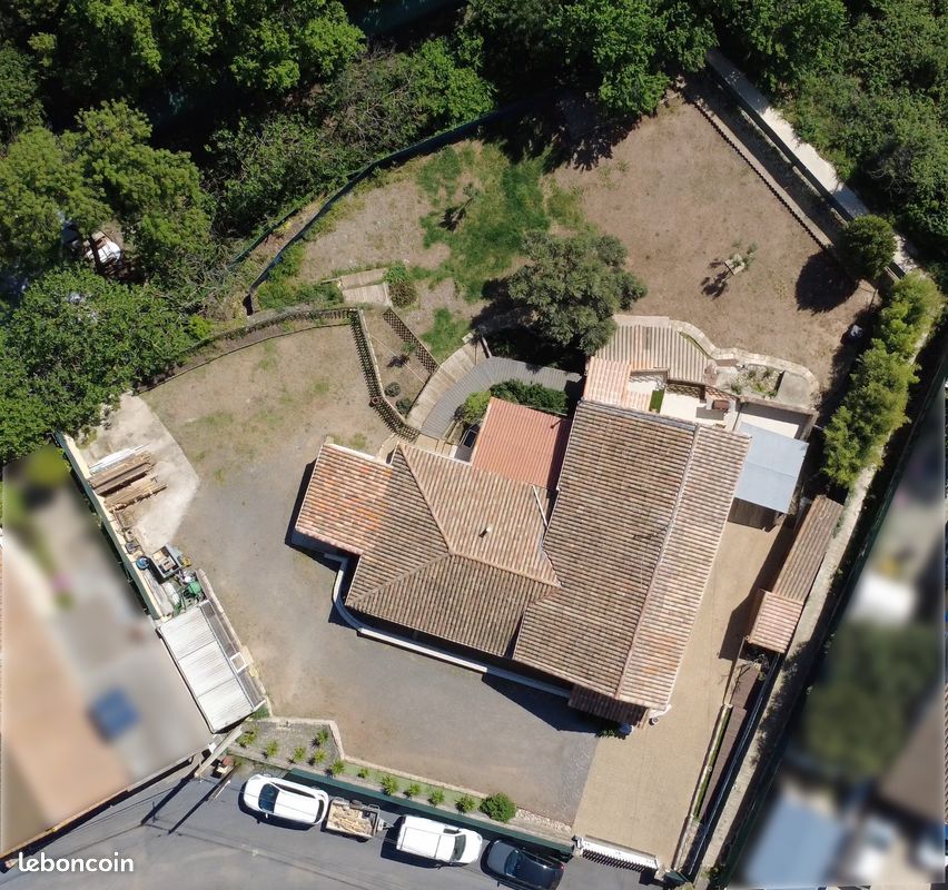 Maison 8 pièces 235 m² · à Saint-Thibéry · 235 m² · 399 000 €