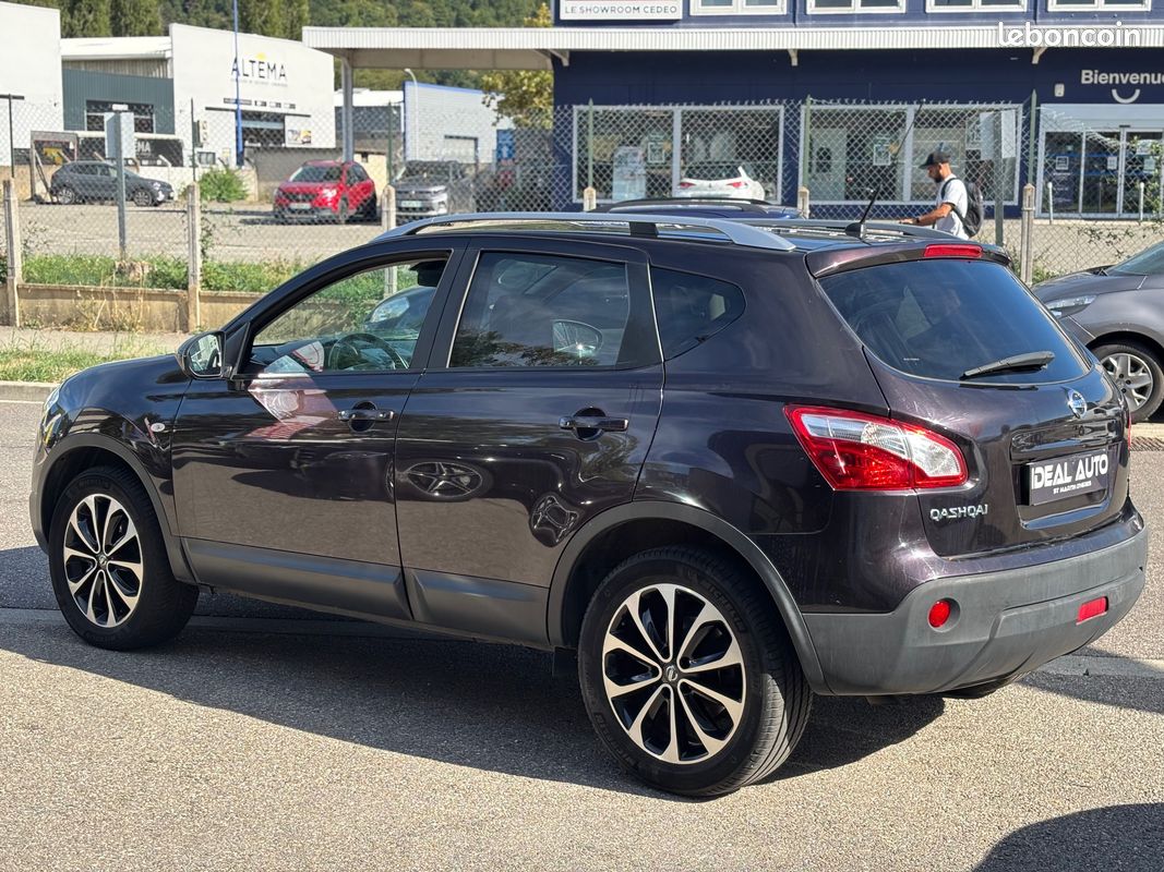 Nissan Qashqai 2.0 dCi 150ch Connect Edition 4X4 All-Mode BVA (image 10)