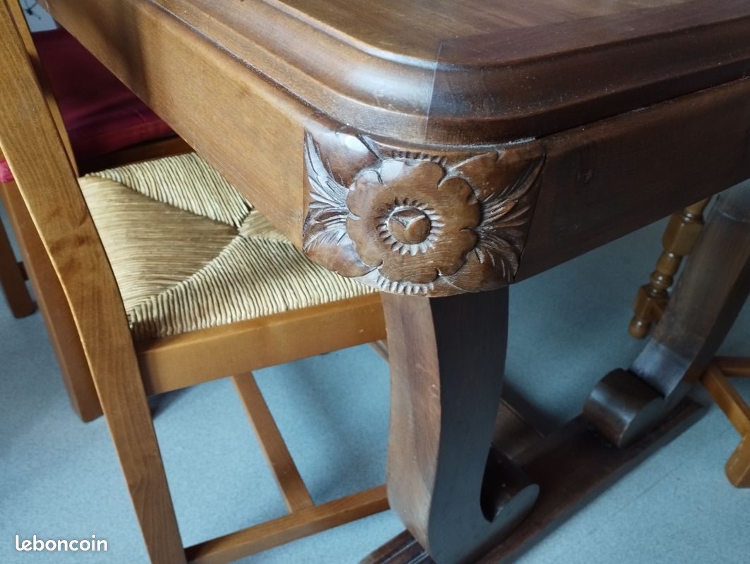 Av table + 4 chaises (image 1)