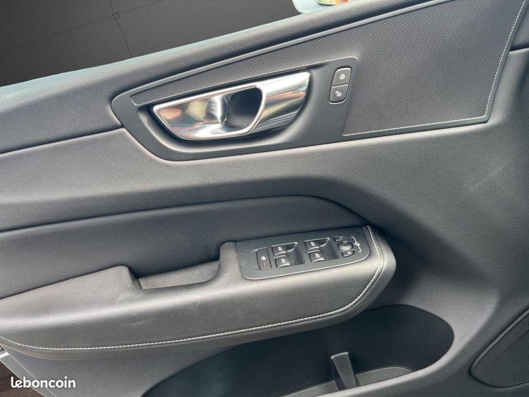 VOLVO XC60 T8 Twin Engine - 303+87 - BVA Geartronic R-Design (image 12)