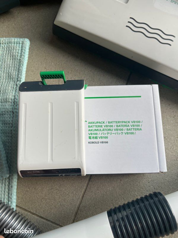 Kobold vb100 pack avec accessoires Électroménager